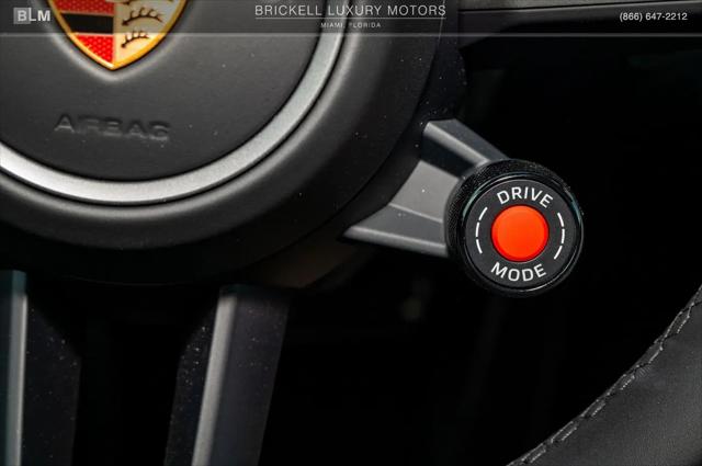 2025 Porsche 911 Carrera Cabriolet