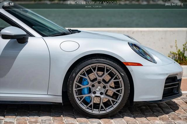 2025 Porsche 911 Carrera Cabriolet