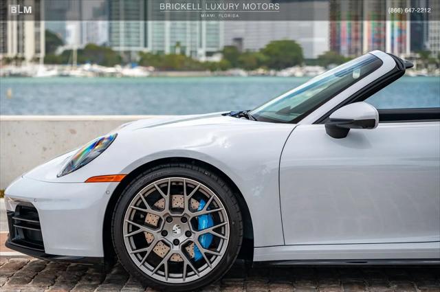 2025 Porsche 911 Carrera Cabriolet
