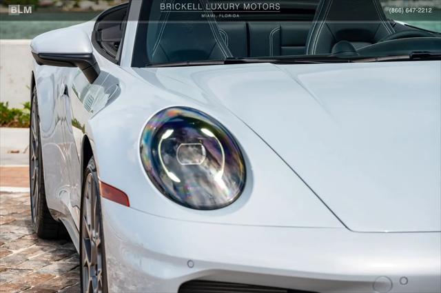 2025 Porsche 911 Carrera Cabriolet