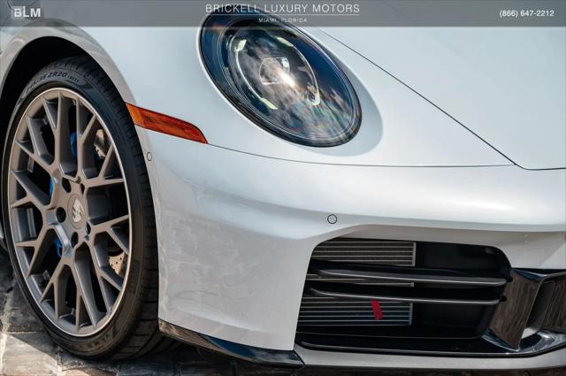 2025 Porsche 911 Carrera Cabriolet