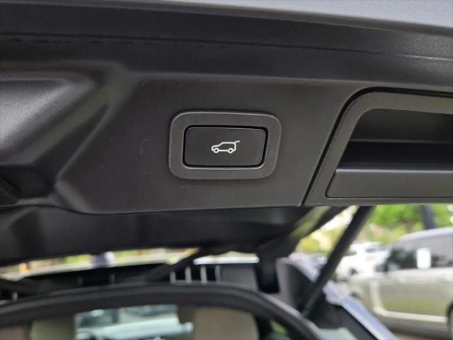 2020 Land Rover Range Rover Velar P250 R-Dynamic S