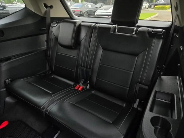 2021 Volkswagen Atlas 3.6L V6 SE w/Technology