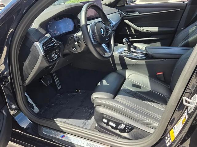 2023 BMW M5 i xDrive