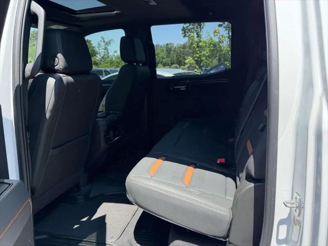 2025 GMC Sierra 1500 4WD Crew Cab Short Box AT4