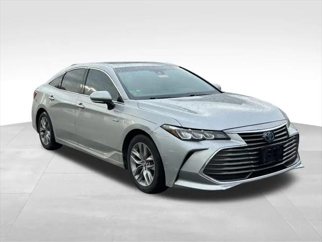 2020 Toyota Avalon Hybrid XLE