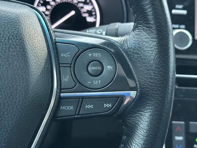 2020 Toyota Avalon Hybrid XLE
