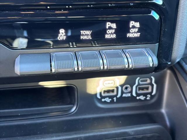 2024 Ram 1500 Big Horn Crew Cab 4x4 5'7" Box