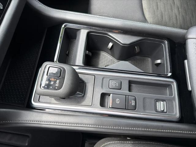 2025 Nissan Pathfinder SV FWD