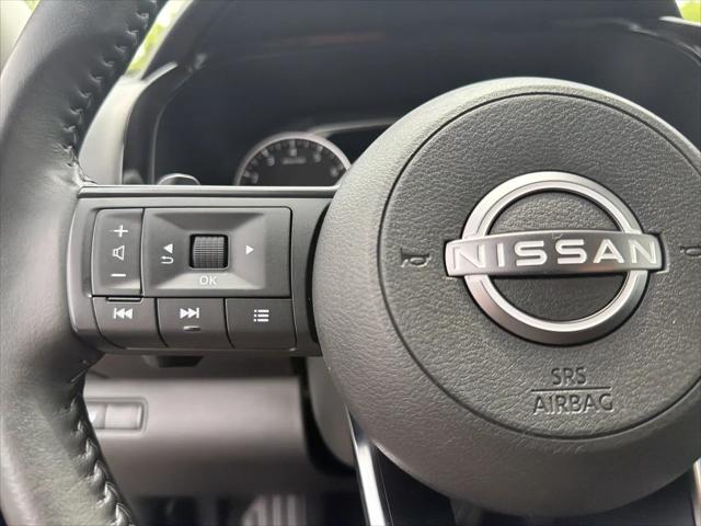 2025 Nissan Pathfinder SV FWD