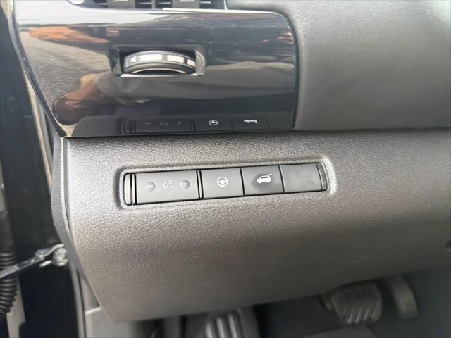 2025 Nissan Pathfinder SV FWD