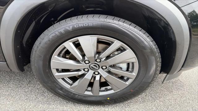 2025 Nissan Pathfinder SV FWD