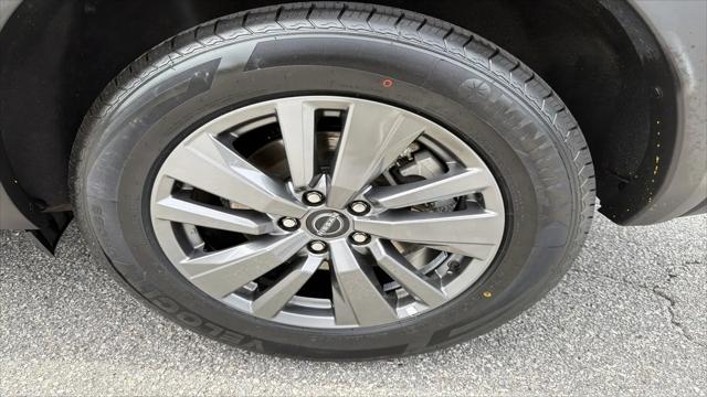 2025 Nissan Pathfinder SV FWD