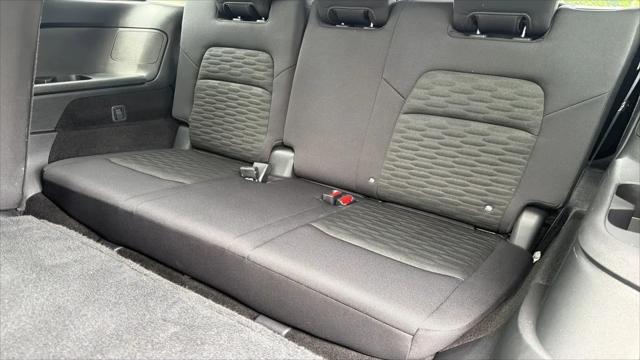 2025 Nissan Pathfinder SV FWD