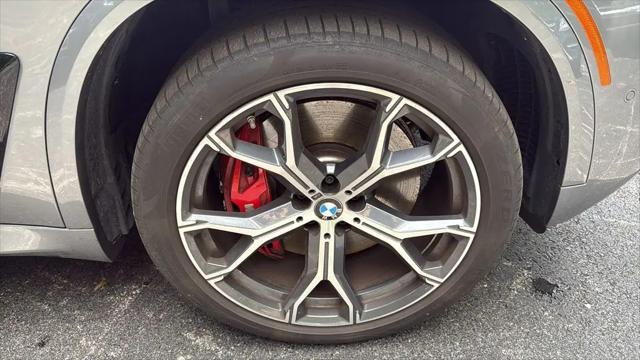 2024 BMW X5 M60i