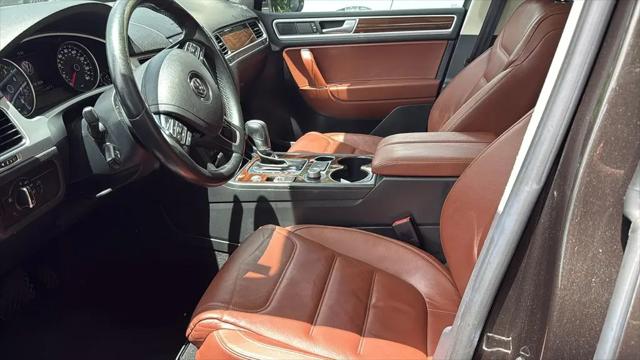 2015 Volkswagen Touareg V6 Lux
