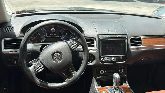 2015 Volkswagen Touareg V6 Lux