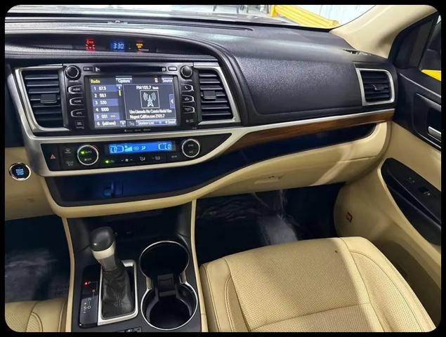 2017 Toyota Highlander Limited