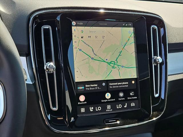 2026 Volvo XC40 Black Edition Ultra, B5 AWD Gas (mild hybrid)