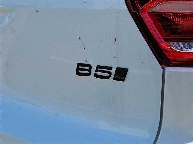 2026 Volvo XC40 Black Edition Ultra, B5 AWD Gas (mild hybrid)