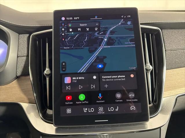 2025 Volvo XC90 B6 Plus 7-Seater