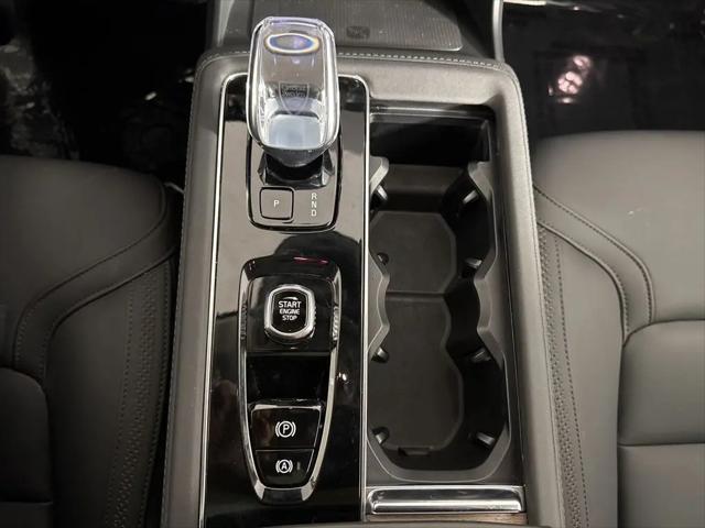 2025 Volvo XC90 B6 Plus 7-Seater