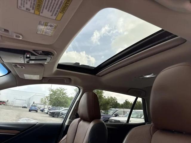 2022 Subaru Outback Touring