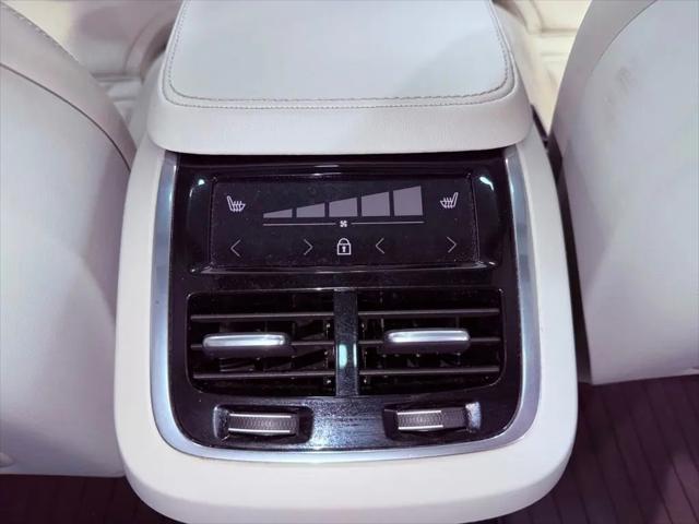 2023 Volvo XC90 B6 Ultimate 6-Seater