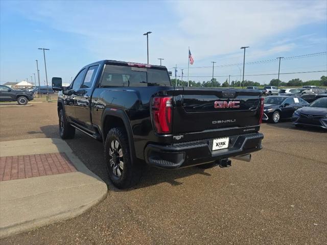 2025 GMC Sierra 2500HD 4WD Crew Cab Standard Bed Denali