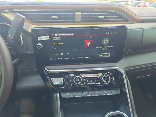 2025 GMC Sierra 2500HD 4WD Crew Cab Standard Bed Denali