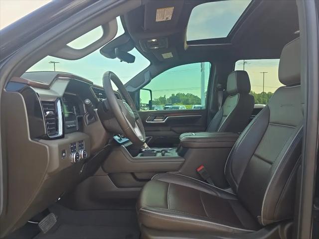2025 GMC Sierra 2500HD 4WD Crew Cab Standard Bed Denali