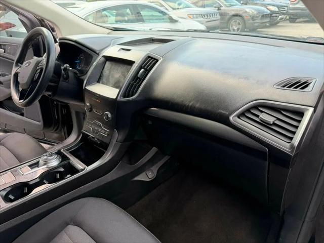 2020 Ford Edge SE