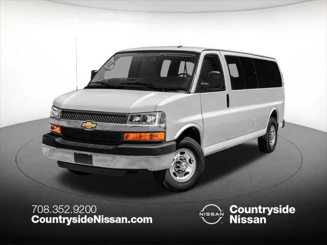 2018 Chevrolet Express LT for sale in Countryside, IL