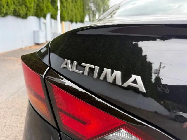 2025 Nissan Altima SV FWD