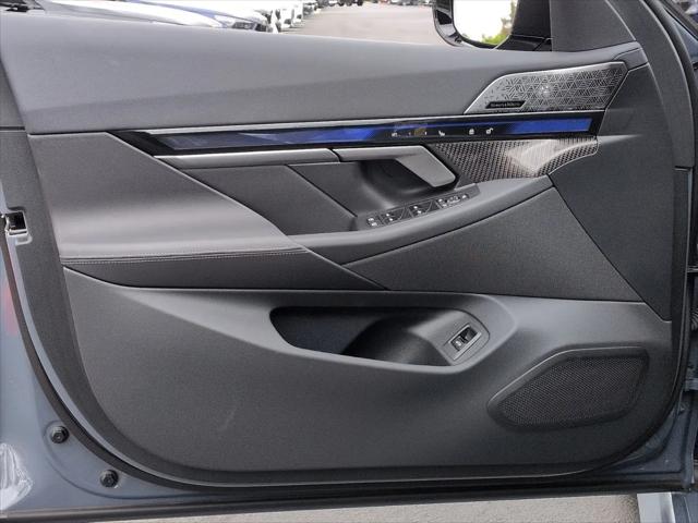 2025 BMW M5 Standard