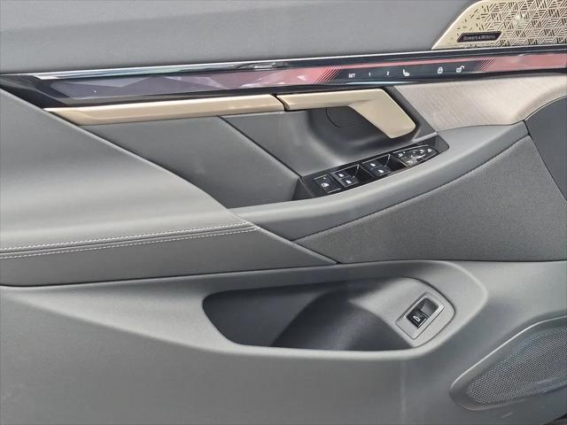 2027 BMW 5 Series 530i