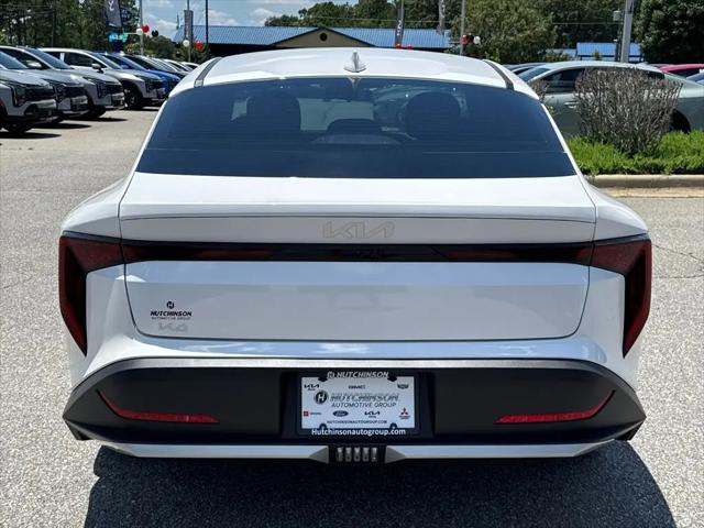 2026 Kia K4 LXS