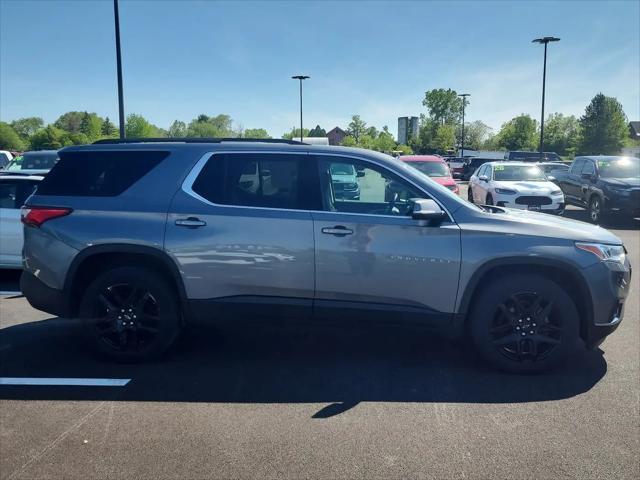 2021 Chevrolet Traverse AWD LT Cloth