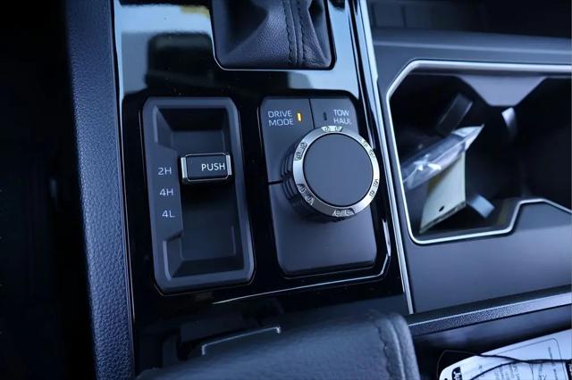 2026 Toyota Tundra SR5 CrewMax 5.5' Bed