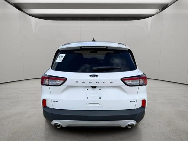 2022 Ford Escape SE Hybrid
