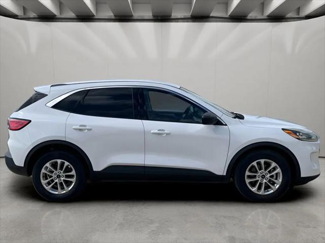 2022 Ford Escape SE Hybrid
