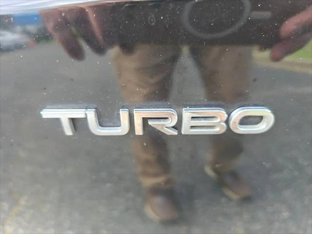 2008 Saturn Sky Red Line