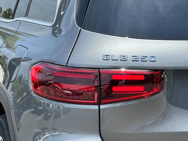 2026 Mercedes-Benz GLB 4MATIC