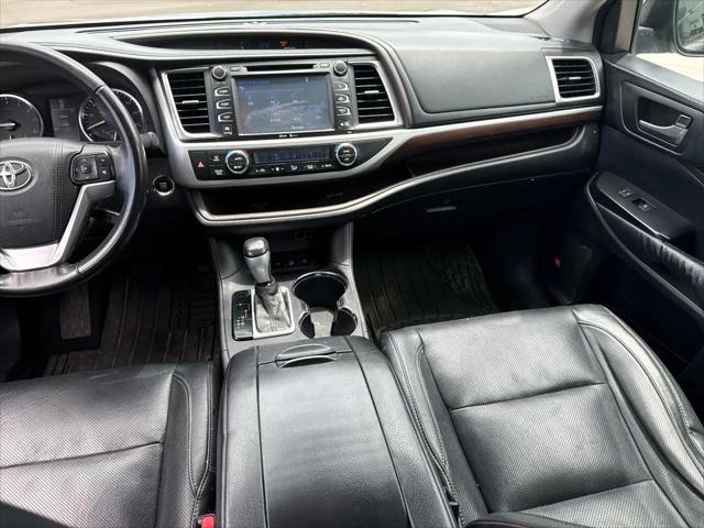 2015 Toyota Highlander Limited V6