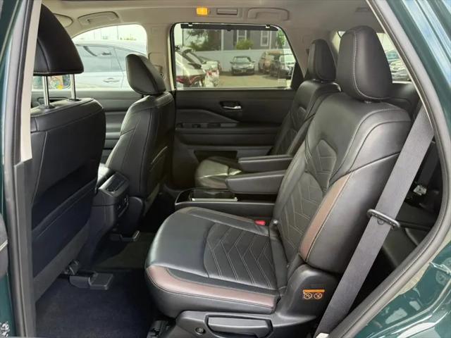 2022 Nissan Pathfinder Platinum 4WD