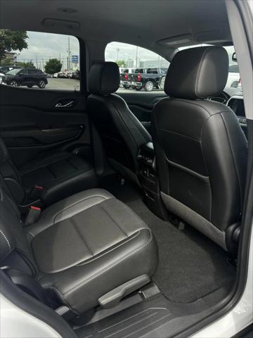 2023 GMC Acadia AWD SLT