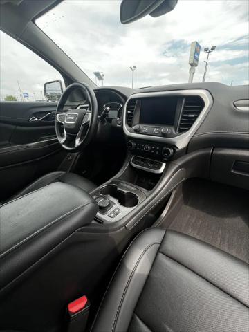 2023 GMC Acadia AWD SLT