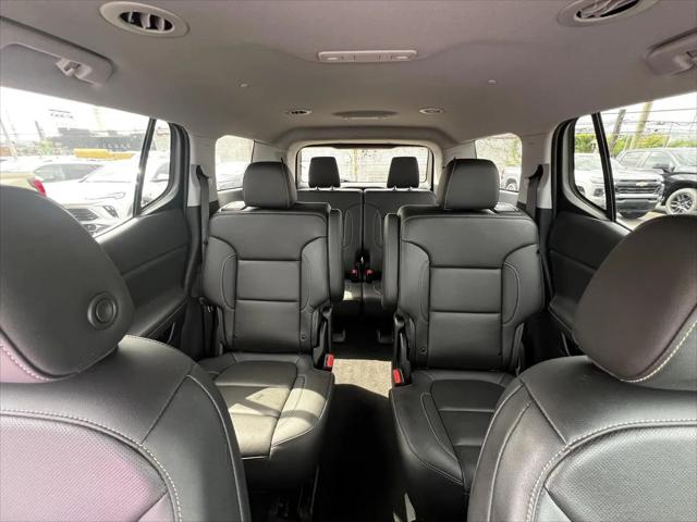 2023 GMC Acadia AWD SLT