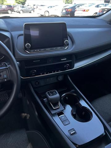 2024 Nissan Rogue SV FWD