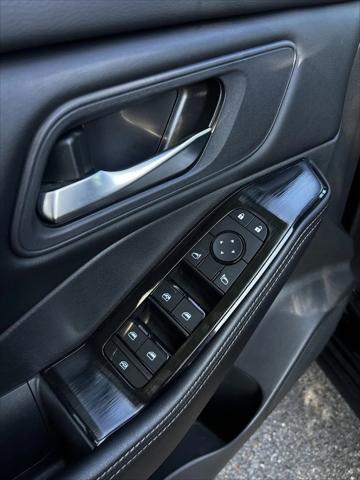 2024 Nissan Rogue SV FWD